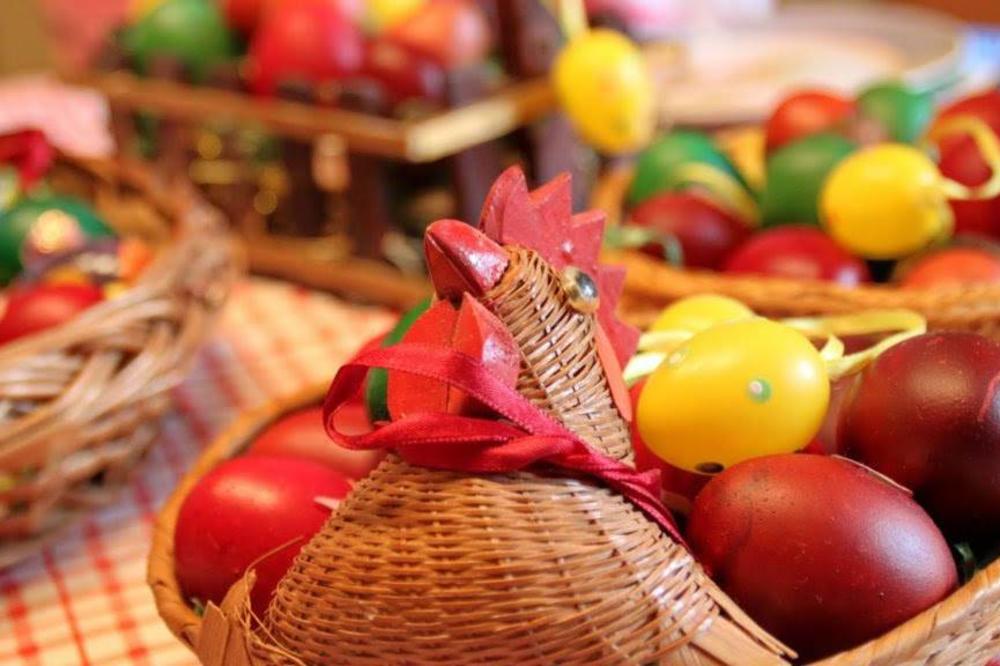 POMOĆU OVA TRI TRIKA IMAĆETE NAJLEPŠA CRVENA JAJA: Malo koja domaćica zna da sve ovo može da iskoristi