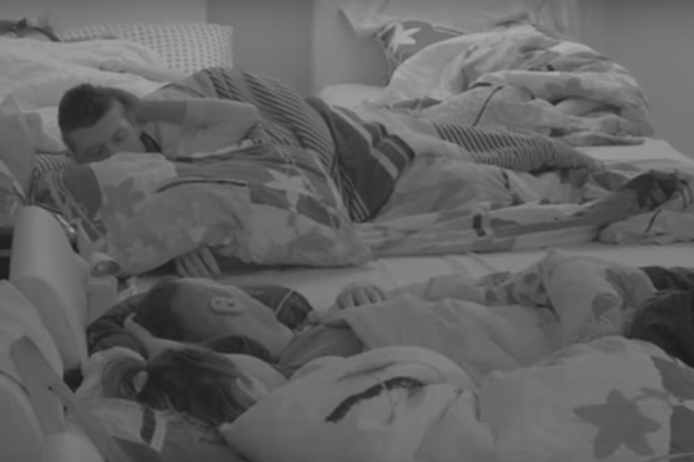 TAKO TO RADE PRAVI MUŽ I ŽENA: Sloba se napio, pa završio s Kijom U KREVETU, Luna VAN SEBE, hoće da napusti Zadrugu (VIDEO)