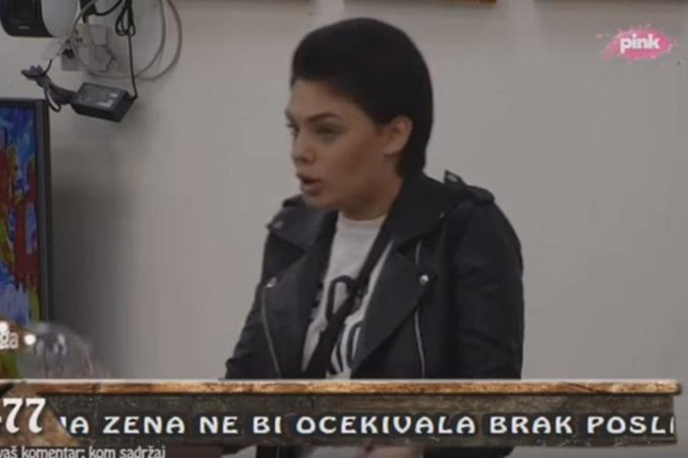 NEVOLJE ODMAH PO IZLASKU IZ ZADRUGE: Mina Vrbaški opljačkana, pa zamolila pratioce za pomoć (FOTO)
