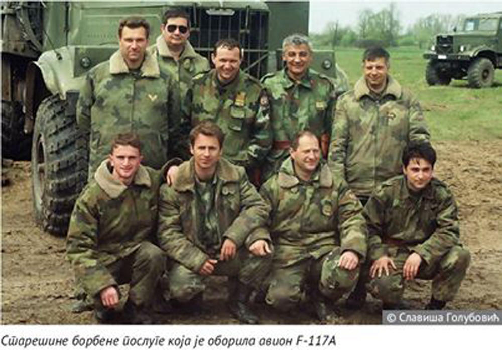 Starešine borbene posluge koja je oborila avion F-117A 