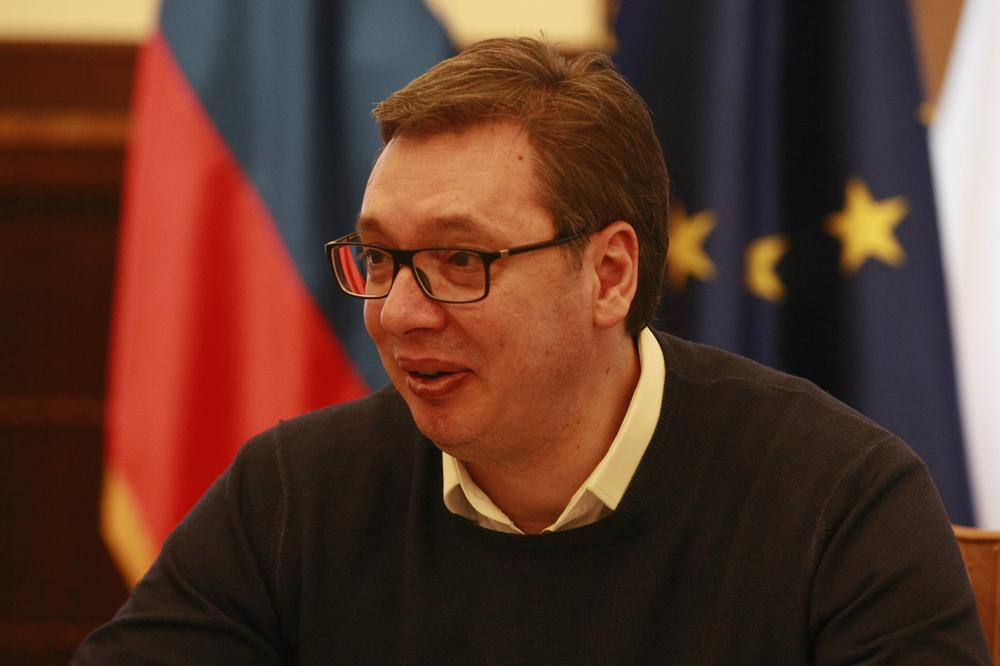 Vučić poručio deci s Kosova da uče i da budu vredna kako bi i ona jednog dana mogla da postanu predsednik