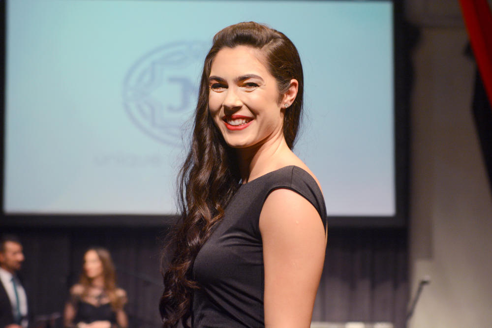 Milica Mandić je zablistala na pisti  