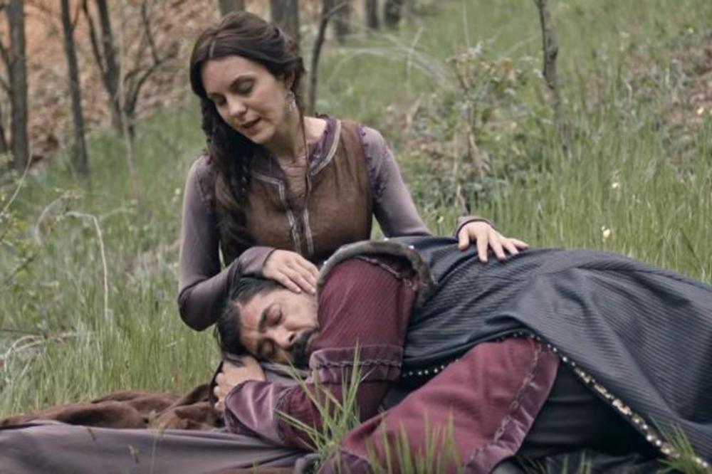 KAKVA SRAMOTA U NOVOJ EPIZODI NEMANJIĆA! Dok Stefan Prvovenčani u agoniji traga za Raškom, ona PIŠKI u planini!