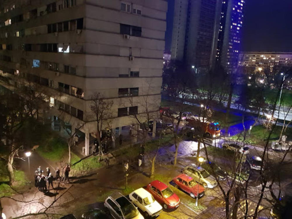 Požar u zgradi na Novom Beogradu 