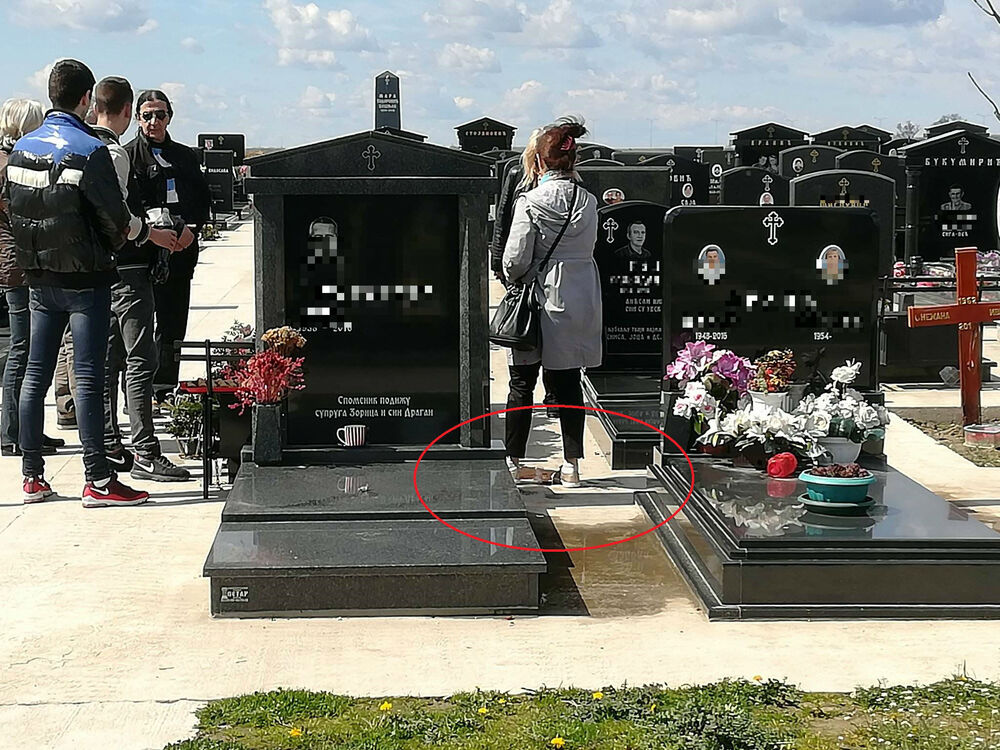 Prosuto vino pored groba Jelene Marjanović, nakon što je odjednom pukla flaša  