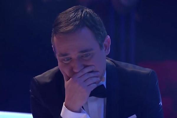 VODITELJ RTS LIO SUZE USRED EMISIJE! Nije mogao da sakrije emocije, a evo šta ga je POGODILO! (VIDEO)