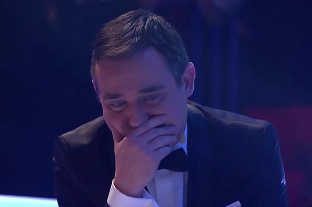 VODITELJ RTS LIO SUZE USRED EMISIJE! Nije mogao da sakrije emocije, a evo šta ga je POGODILO! (VIDEO)