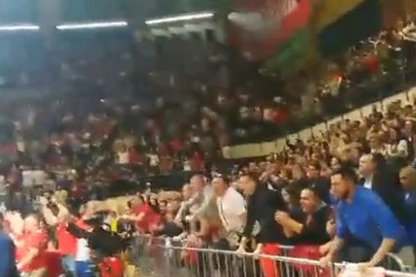 GOTOVO! Pionir se zapalio i više mu nema gašenja! Ovako to izgleda kad se razbesne Zvezdaši! (VIDEO)
