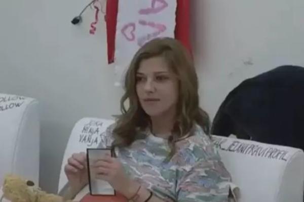 SKANDAL U BELOJ KUĆI: Sve se treslo, KIJA SE NIKAD NIJE OVAKO POSVAĐALA! A nije sa Slobom! (VIDEO)