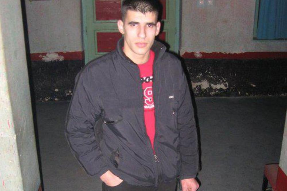 ON JE PIJAN KOLIMA UBIO SESTRE MILICU I MARIJU I DEKA STOJANA: Pokosio ih je, nije bilo spasa (FOTO)