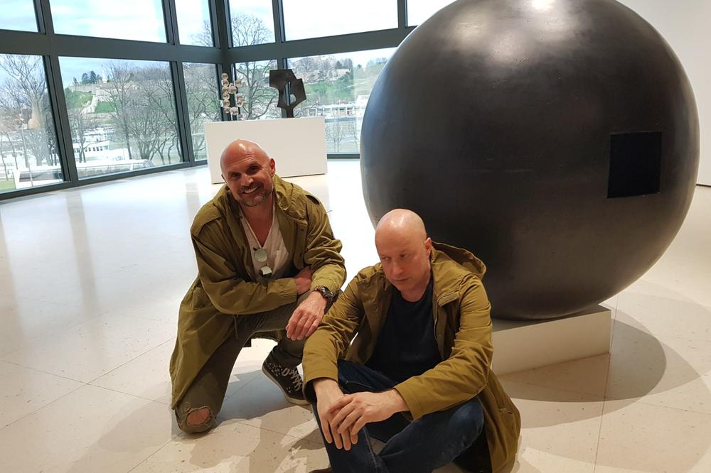 PRVI ČOVEK SVETSKE MODERNE ART SCENE U BEOGRADU: Sam Keller gost Aleksandra Milića Milija