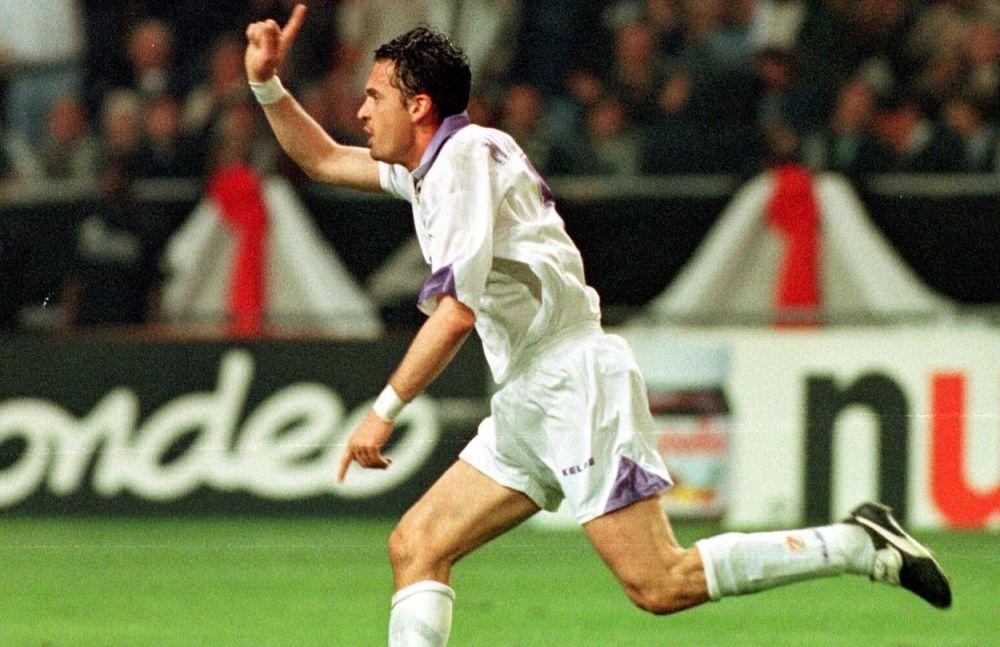 Predrag Mijatović slavi gol protiv Juventusa u finalu Lige šampiona  