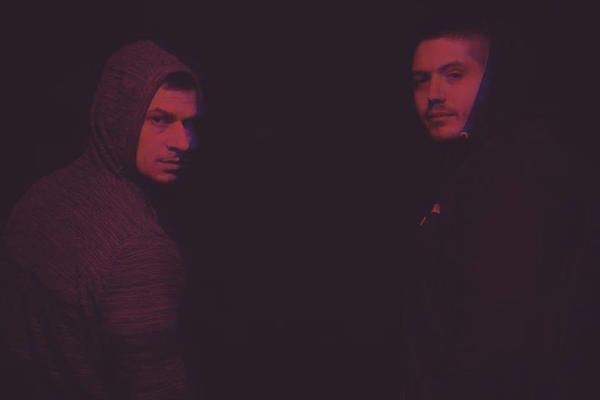 ENGLEZ ANDOL SKUPO PLAĆA: Evo šta se sve dešava U BLATU FESTIVALA! (VIDEO)