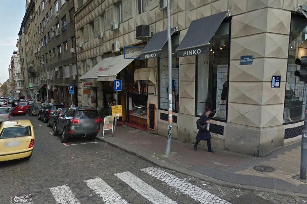 UŽAS, IZBODEN RUS ISPRED HOSTELA U CENTRU BGD: Lekari mu se bore za život, ima povrede po grudima i vratu!