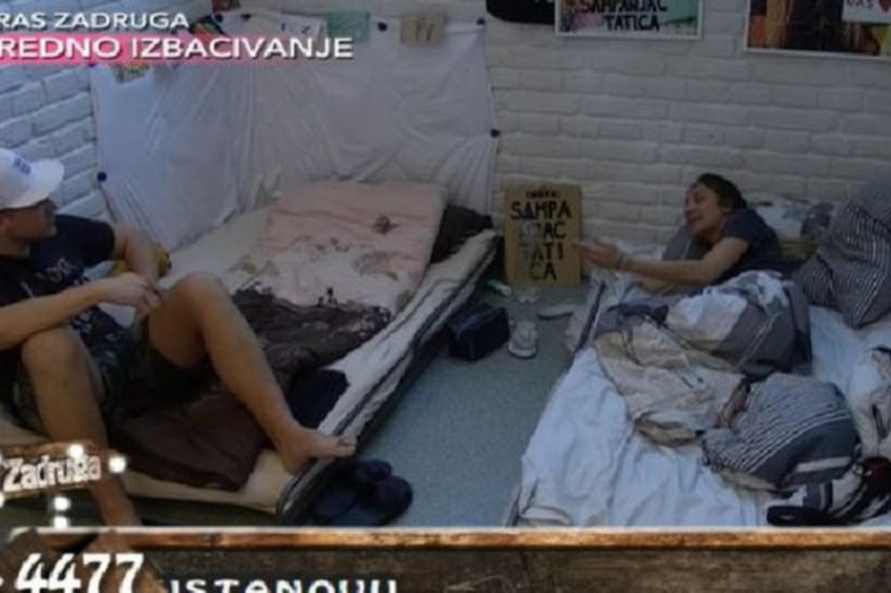 SLOBA NEZAMISLIVO IZVREĐAO LUNU, NIJE MOGLA DA VERUJE ŠTA JOJ GOVORI: Da li je moguće da si mi to rekao?! Niko nikad nije sa mnom ovako pričao (VIDEO)