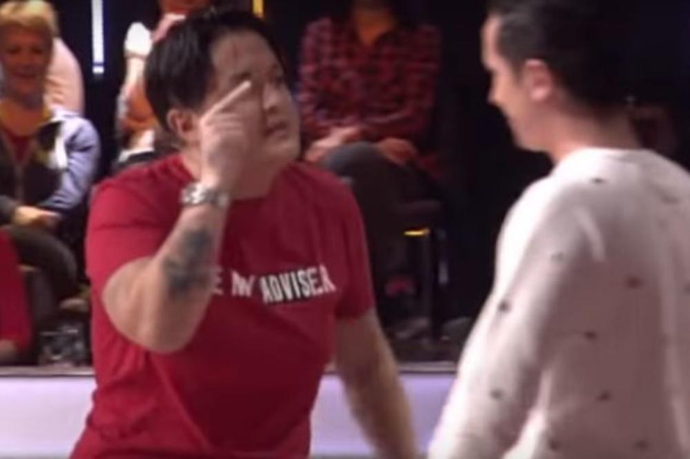 NOKAUTIRAĆU TE SAD, ODMAH! Skandal na snimanju Zvezda Granda! Marija Šerifović napala na takmičara, unosila mu se u lice i pretila (VIDEO)