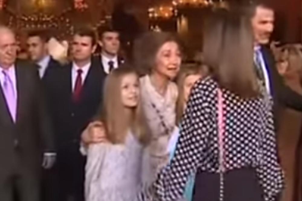 ŠPANSKA KRALJICA BAŠ MRZI SVOJU SVEKRVU: Ono što joj je uradila pred NOVINARIMA, šokiralo je ceo svet! (VIDEO)