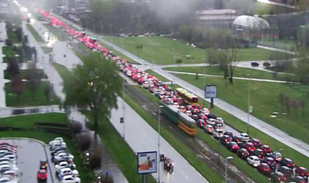 Velike gužve u saobraćaju 