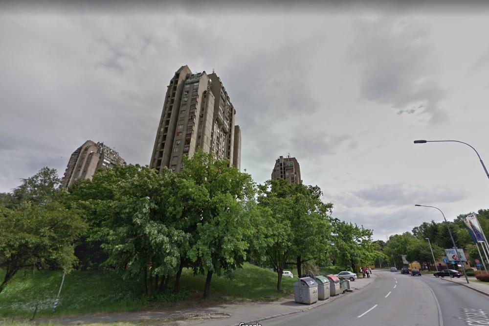 UGAŠENA VATRENA STIHIJA NA BANJICI: Izgoreo stan na 17. spratu, jedna žena (68) povređena