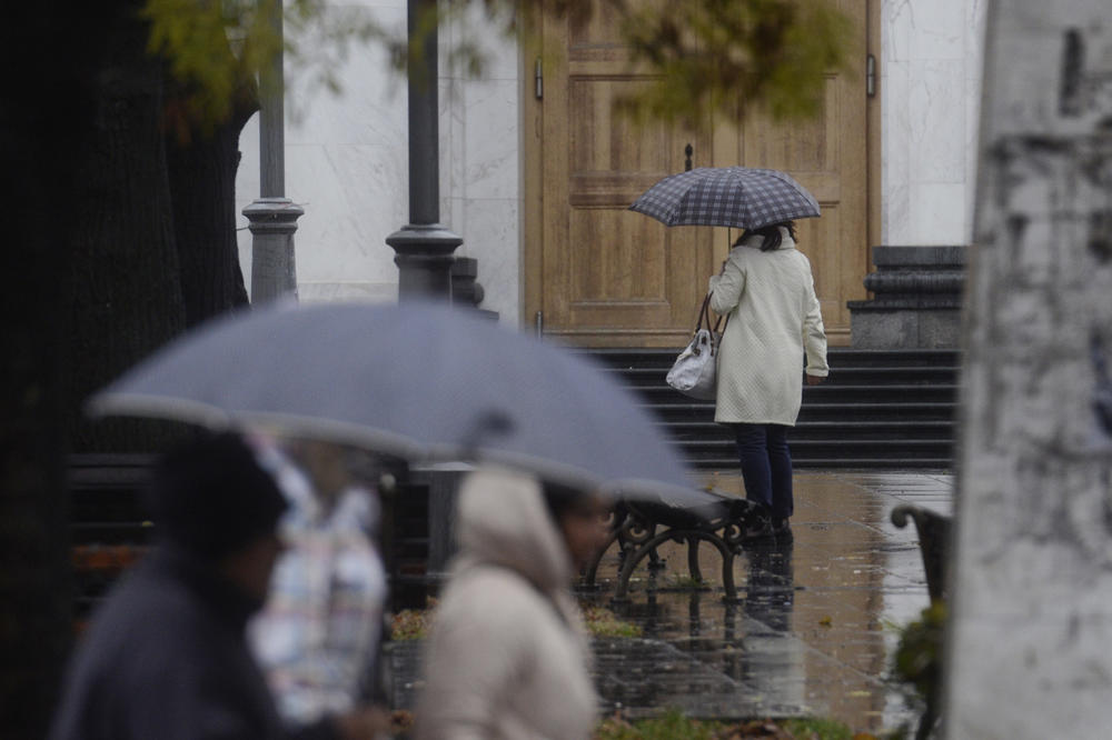 NEĆETE VEROVATI ŠTA SE SPREMA NAREDNIH DANA: Nezapamćen PAD TEMPERATURE u celoj Srbiji! Počinje i sneg?