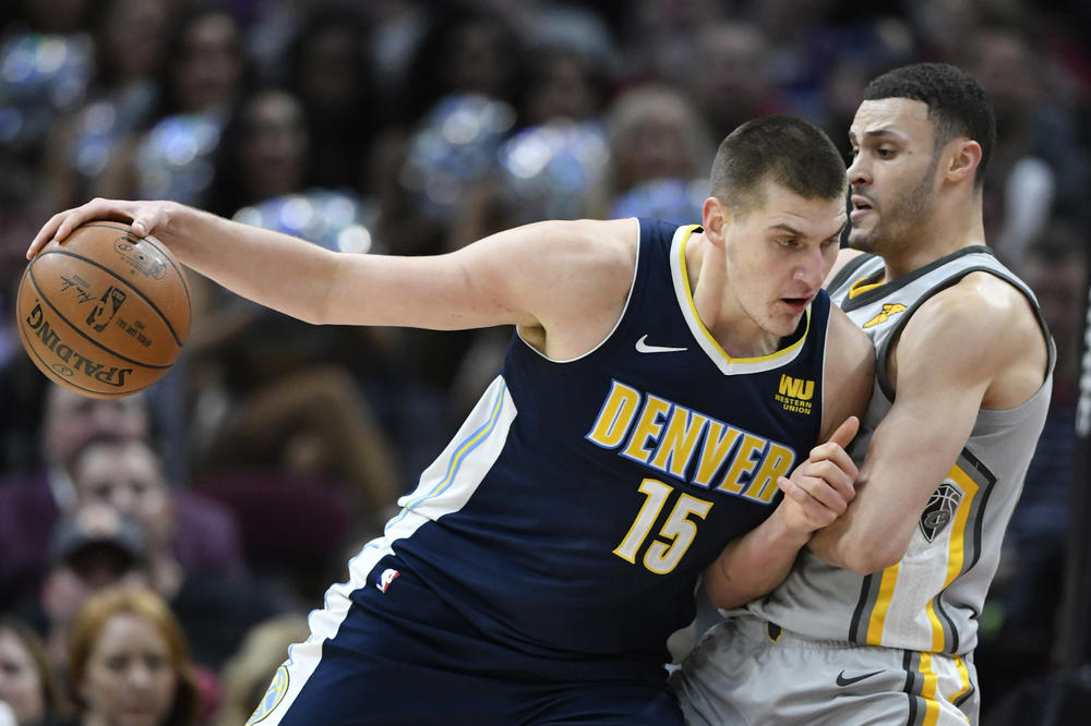 Od njega mnogo zavisi Jokićeva budućnost u Denveru, a on će biti tu i NAREDNE SEZONE! (FOTO)