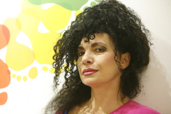 GRAĐEN JE KAO APOLON: Lidija Vukićević je jedna od naših najlepših glumica, a njenog SINA bi poželela svaka devojka u Srbiji! (FOTO)