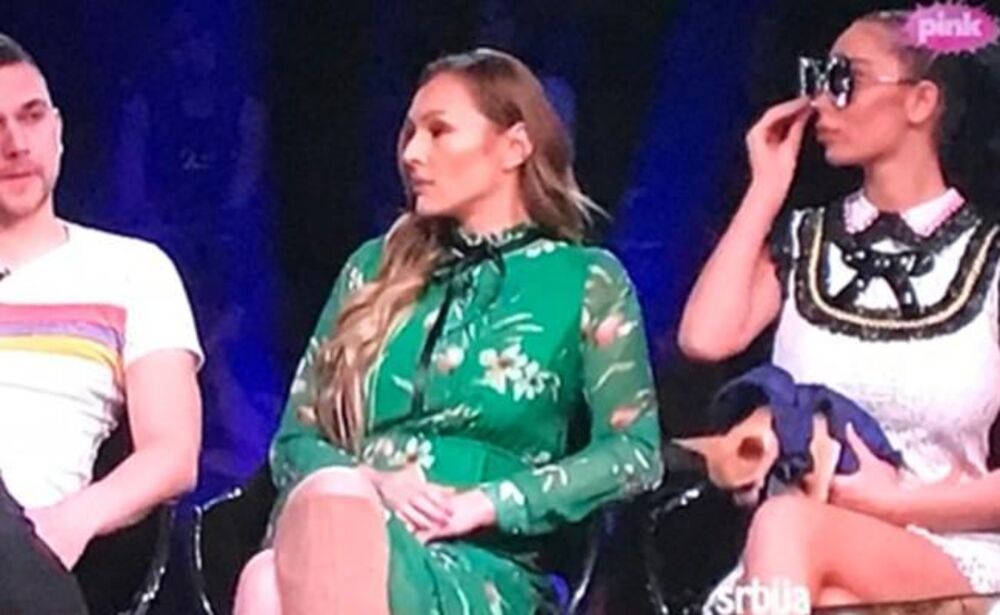 Anabela u haljini sličnoj Kijinoj 