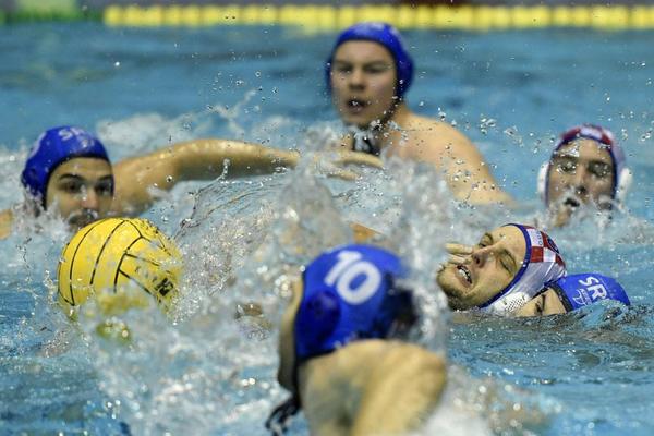 EVROPA KUP: Vaterpolisti Srbije izgubili od Hrvatske, sledi borba za bronzu!