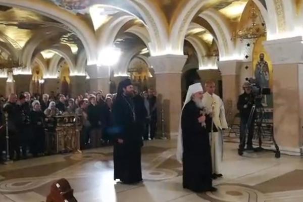 PATRIJARH IRINEJ SLUŽIO VASKRŠNJU LITURGIJU U HRAMU SVETOG SAVE: Čuvajte svetinju braka jer je ona temelj zdrave i nerazorive porodice