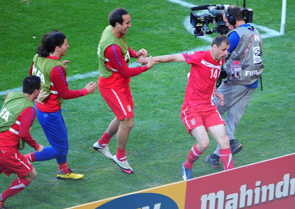 Milan Jovanović proslavja gol protiv Nemačke  