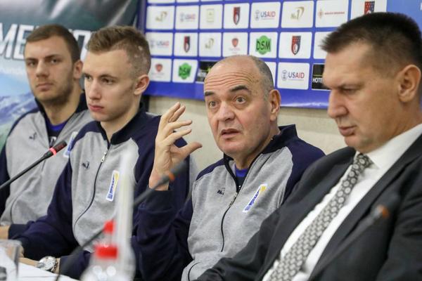 Duško Vujošević dobija ogromno pojačanje iz Amerike! (VIDEO)