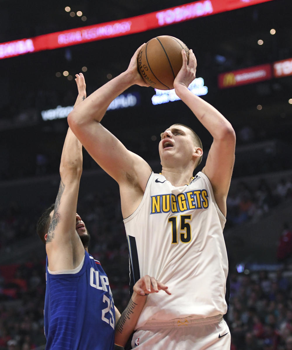 Nikola Jokić na meču protiv Klipersa