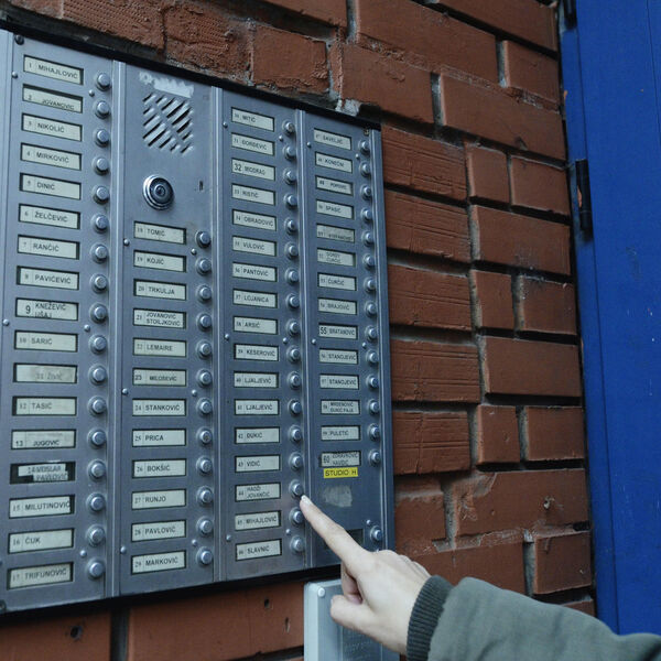 "JA NISAM ZEMLJOTRES OSETIO, A TI ČUJEŠ TO": Crnogorac zapalio REGION, požalio se na KOMŠIJU, pa... (FOTO)