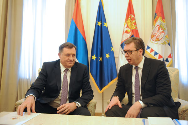 VUČIĆ SE SASTAO SA DODIKOM:  Počeo razgovor o sastancima u Budimpešti