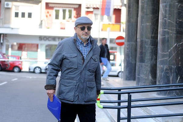 OVO NISTE ZNALI O KOSMAJCU KOJI JE UMRO OD KORONE: Bez njega nije mogao da se VALJA KOKAIN, a ZAOBIŠLA GA JE SABLJA