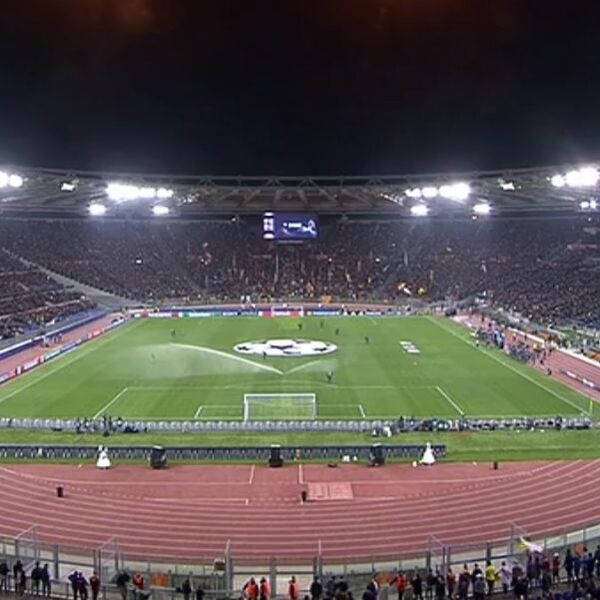 TAMO GDE SU SE SVI NAJMANJE NADALI: Evropska zemlja koja je bila najviše pogođena KOVIDOM otvara stadione!