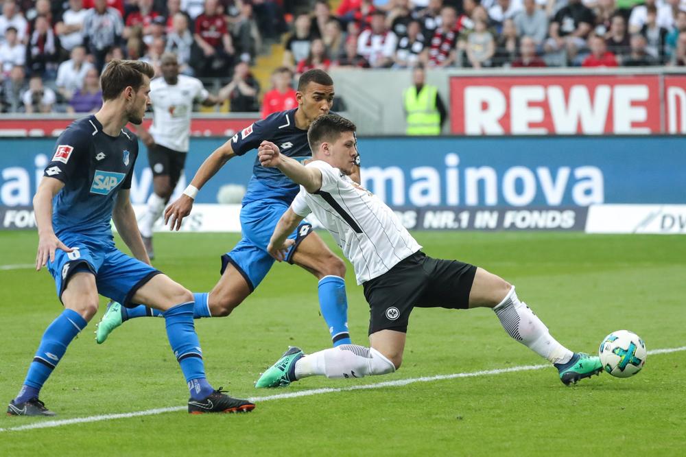 GLAVNE BAJE U FRANKFURTU: Gaćinović i Jović izrešetali protivnika za ubedljivu pobedu svog tima! (FOTO)