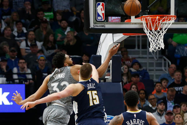 NBA PRIZNALA: Denver zbog sudija nije u plej-ofu! Jokić i Nagetsi žestoko oštećeni! (VIDEO)