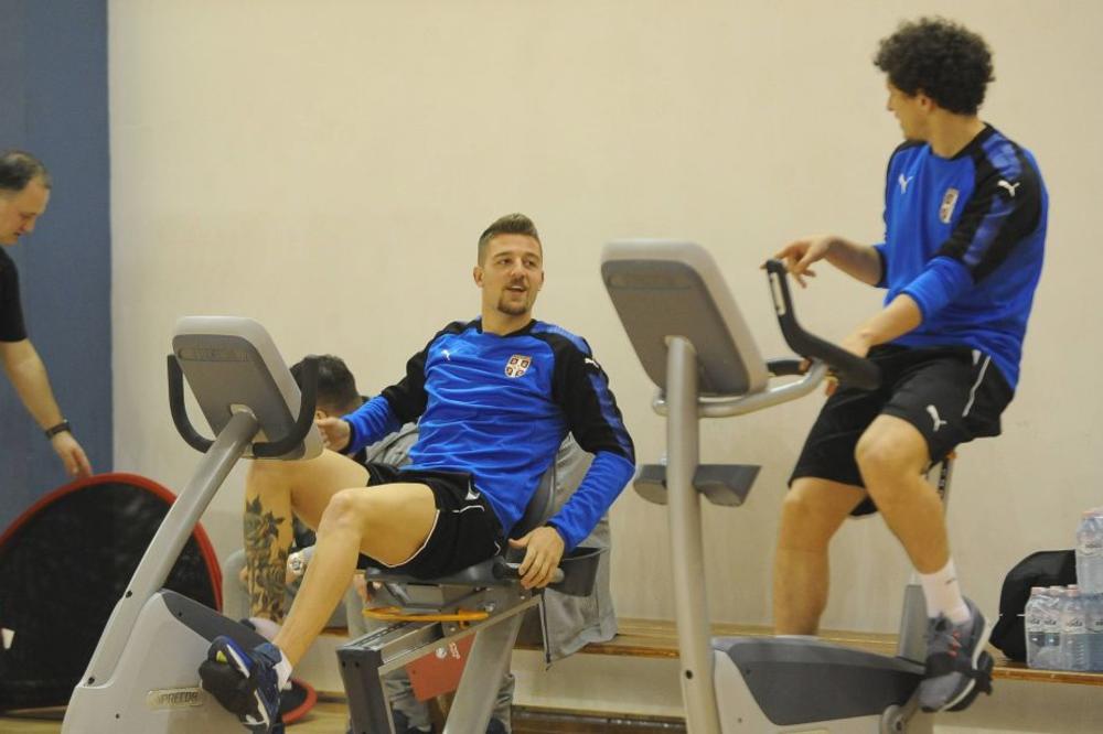 GVARDIOLA I MURINJO MOGU DA SANJAJU SAVIĆA: Junajted i Siti poslali ponudu za SMS-a, u Rimu im zalupili vrata!