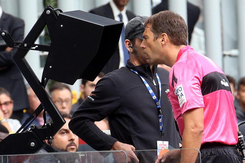 VERNI TRADICIJI: Engleski klubovi odbili uvođenje VAR tehnologije u Premijer ligu!