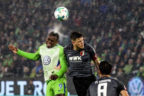 Razočarenje na otvaranju novog kola Bundeslige: Dva najbolja momenta - dva crvena kartona! (FOTO)