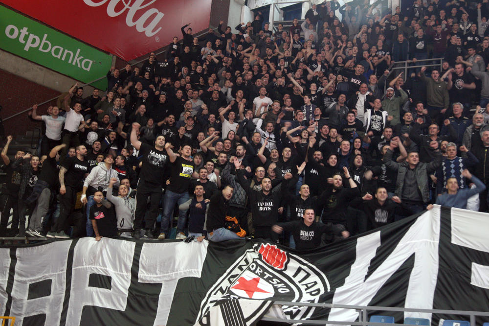 VANDAL BOJSIMA ZABRANJENO OKUPLJANJE ISPRED STADIONA: Oglasila se frakcija Partizanovci na dan derbija! (FOTO)