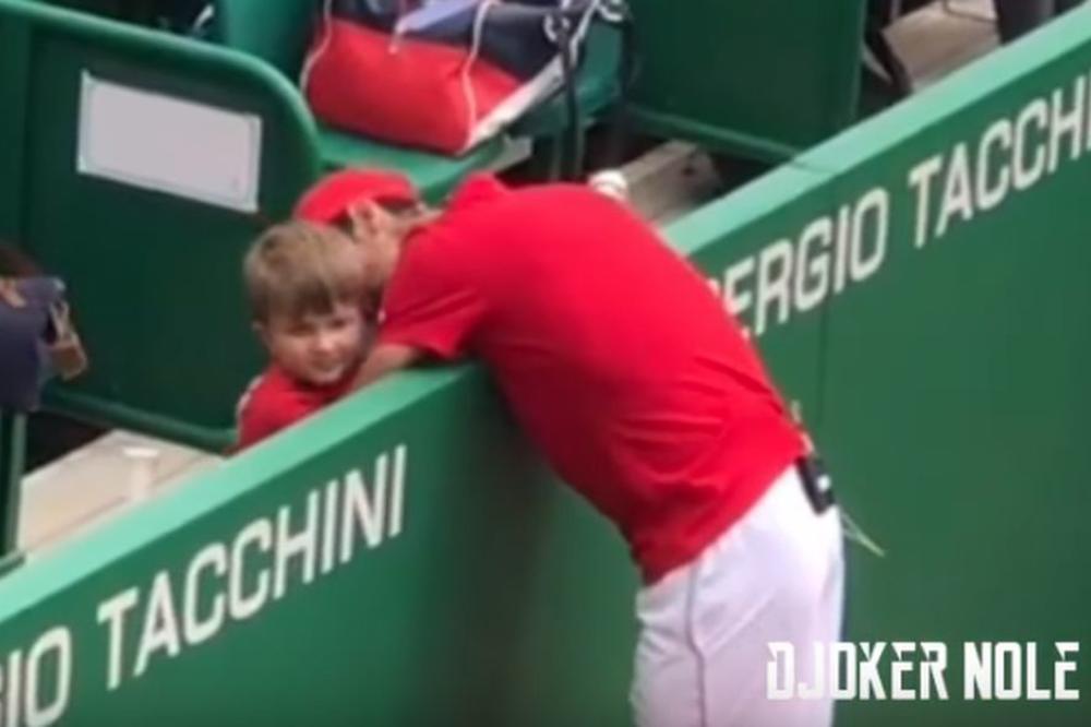 STEFAN ĐOKOVIĆ DOBIO PRVE OVACIJE: Novak izveo sina da sparinguju na terenu! (VIDEO)