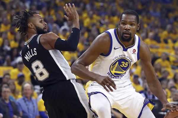 RATNICI RAZGAZILI MAMUZE: Golden Stejt moćno otvorio plej-of! (VIDEO)