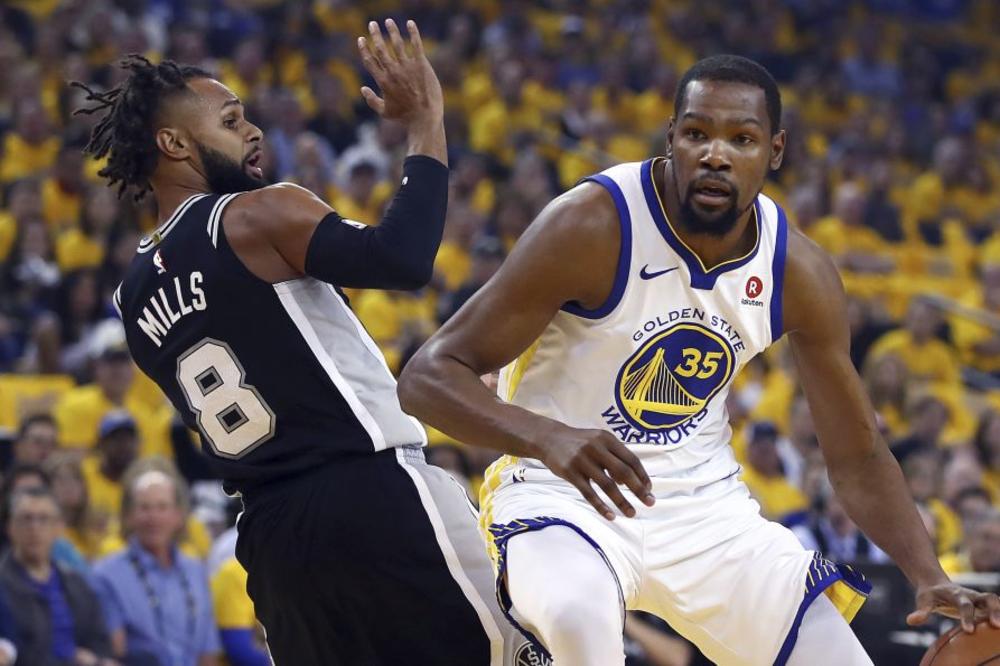 RATNICI RAZGAZILI MAMUZE: Golden Stejt moćno otvorio plej-of! (VIDEO)