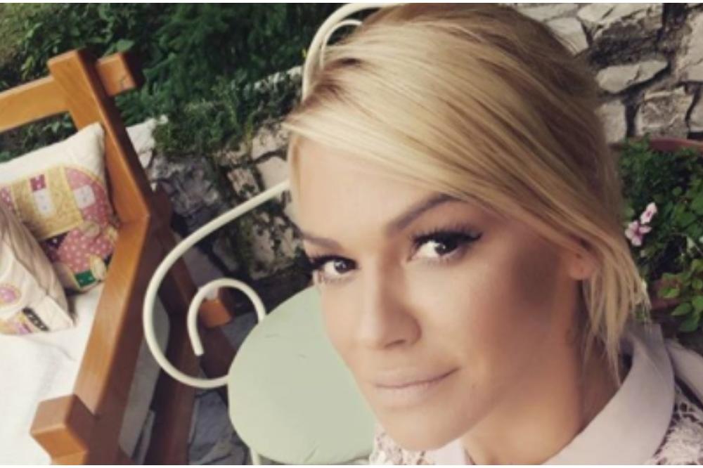 NATAŠA JE VEOMA MLADA POBEGLA OD KUĆE ZBOG JEDNOG CRNOGORCA: Malo ko zna da je ON bio njena prva ljubav!