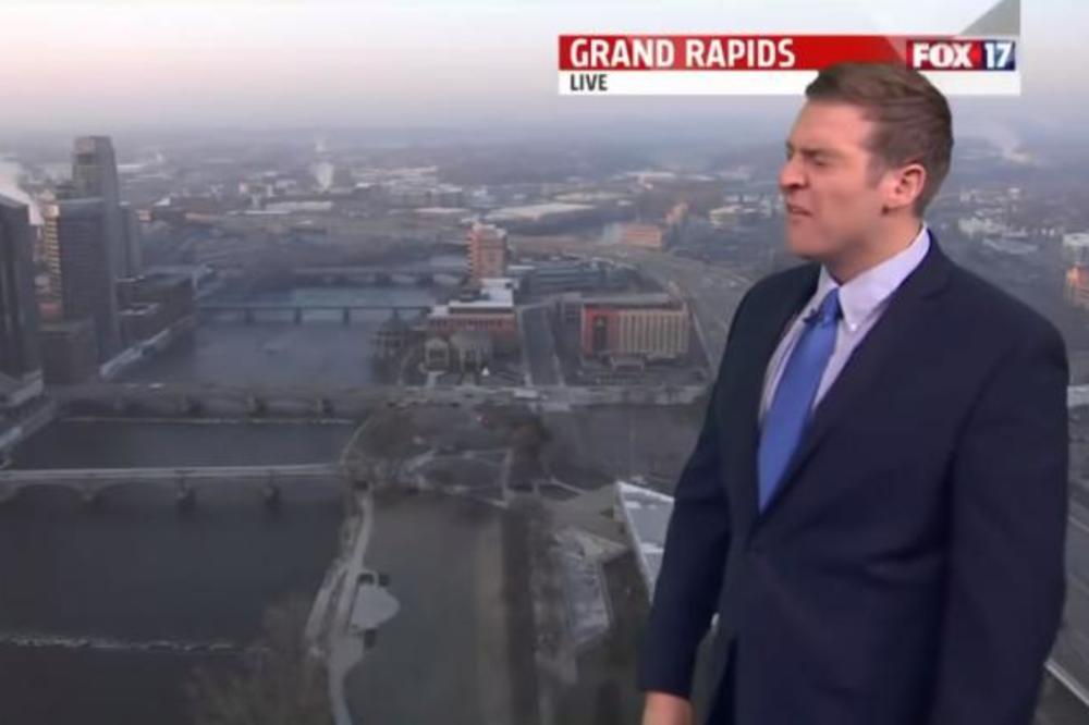 POBESNEO UŽIVO U PROGRAMU: Voditelj vremenske prognoze postao je HIT na internetu (VIDEO)