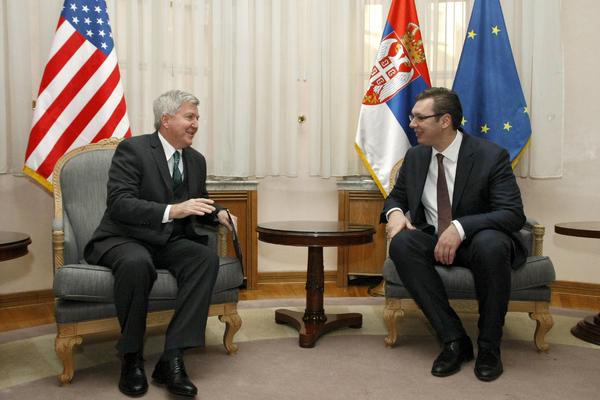 Srbija ne želi da se meša u odnose između velikih sila! KAJL SKOT I VUČIĆ O SITUACIJI U SIRIJI