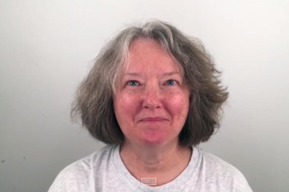 NEĆETE JE PREPOZNATI: Ova baka (60) je rešila da okrene novi list, svi su ostali bez DAHA! (VIDEO)