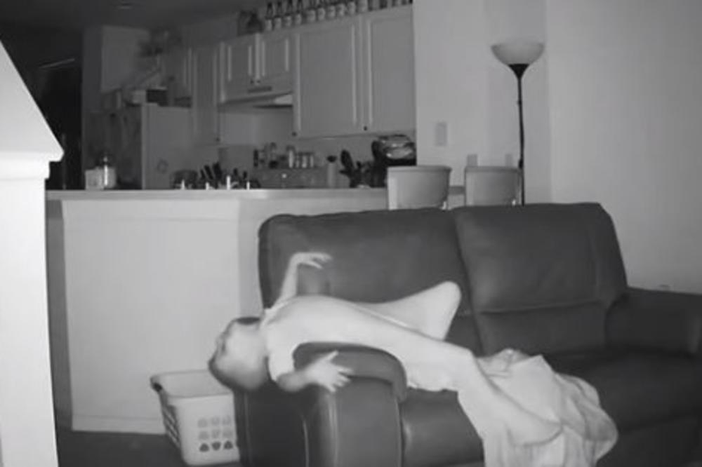 OTAC JE UGRADIO NOĆNU KAMERU U SOBU: Kad je ujutru pogledao snimak, DIGLA MU SE KOSA NA GLAVI! (VIDEO)